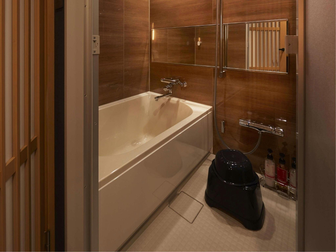 Bathroom 4, Sakura Sky Hotel, Sumida