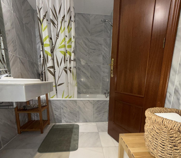 Bathroom 3, Cute and relaxing bed and breakfast en Albayzin, Granada