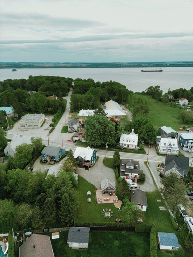 Exterior & Views 2, Auberge de l'Ouest, Portneuf