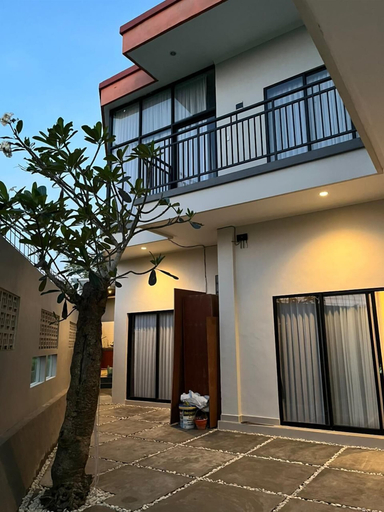 Front of property 2, Padi breeze guesthouse pererenan, Badung