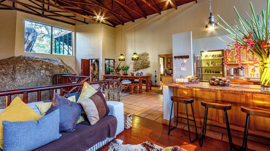 Food & Drinks 5, Ulwazi Rock Lodge, Ehlanzeni