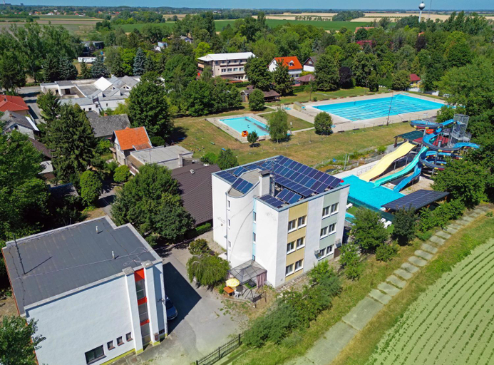 Exterior & Views 4, Penzion Bonaparte-Korzika Thermalpark inclusiv, Komárno