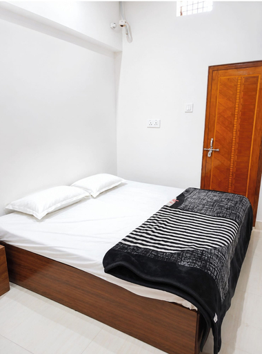 Room 3, Hotel Ramesht Home Stay Near Kashi Ghat, Varanasi