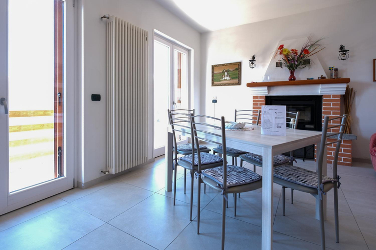 Others 5, Villa Bianca, Lecco
