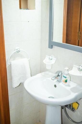Bathroom, Tinas House, South Aegean