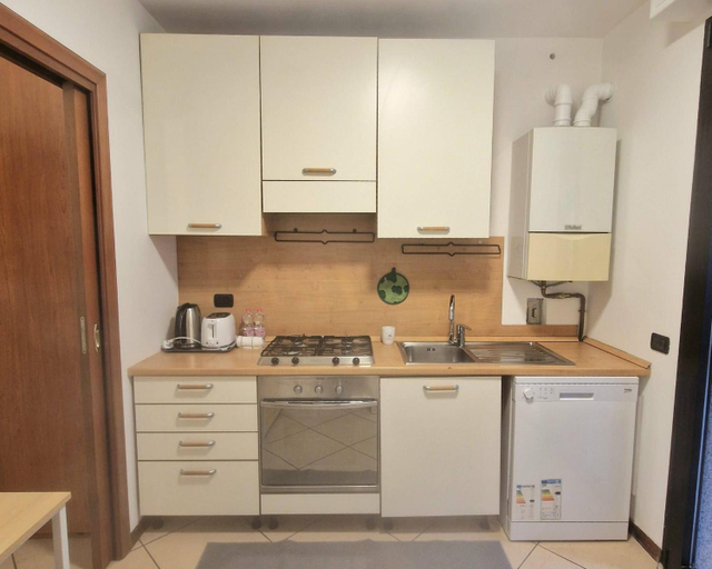 Kitchen, Central Apartment Caniggia 1 With Terrace in Como, Como