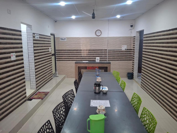 Others 1, Budget Hotel, Patna