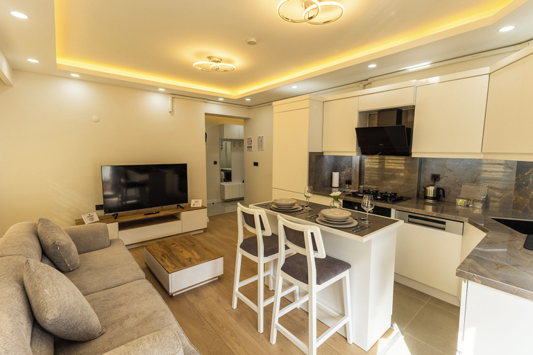 Interior 3, Arslan Apartments, Merkez