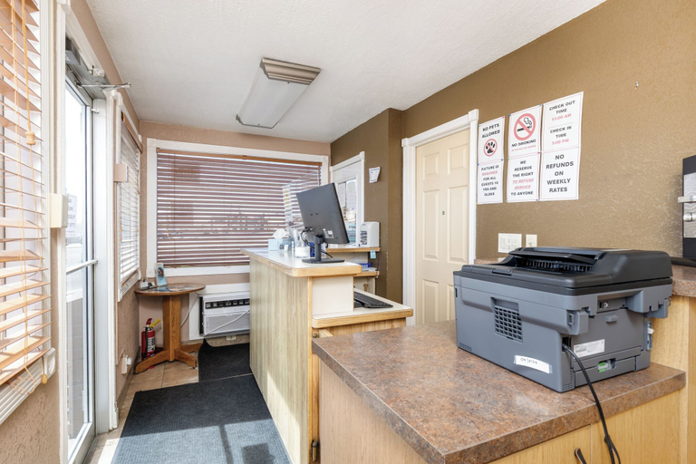 Reception, Key Inn, Elko