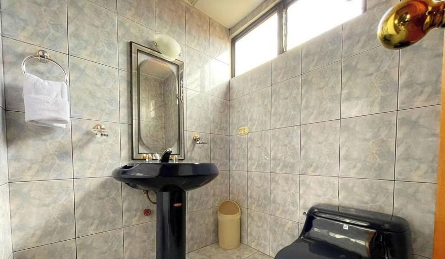 Bathroom 3, Hotel Ensueños by HHG, Cuenca