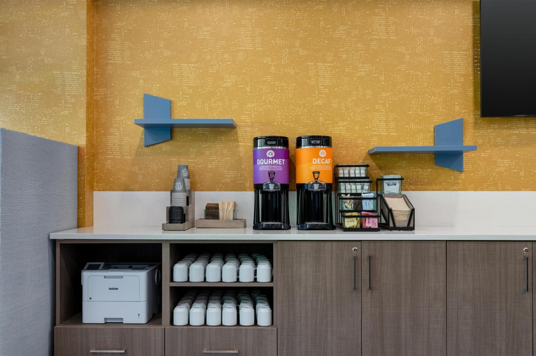 Food and beverages, Home2 Suites By Hilton Macon I 475, Bibb