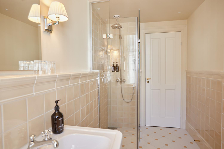 Bathroom 4, Henriks Hotel, Copenhagen