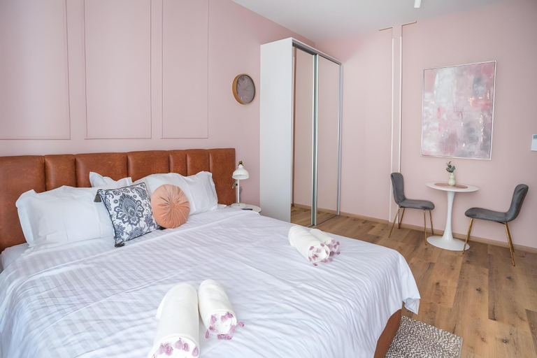 Bedroom 5, Prime City Center Studio in Split - Walk to Diocletians Palace, Split