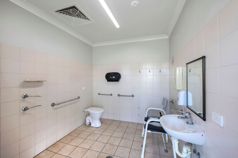Bathroom 3, Reflections Ballina - Holiday Park, Ballina
