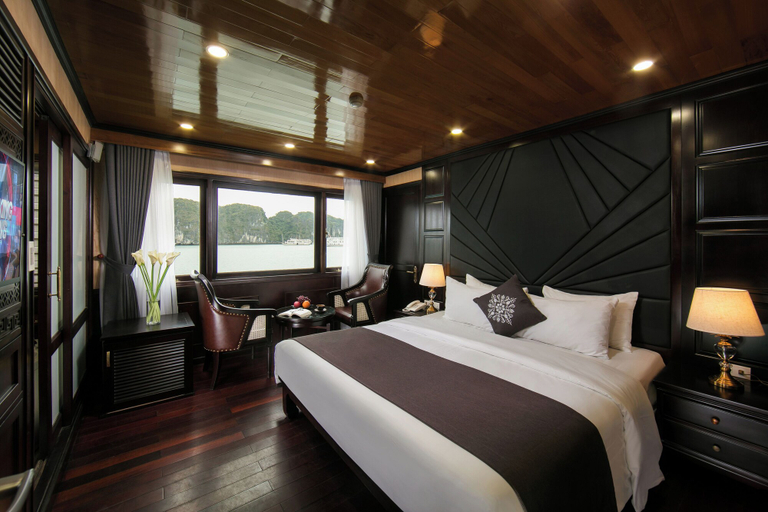 Bedroom 2, La Regina Royal Cruise, Hạ Long