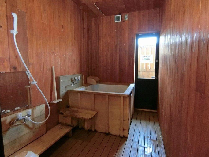 Bathroom 5, Yurakuan Miyazaki, Miyazaki