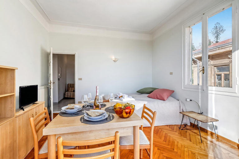Dining room 2, Appartamento Villa Mary - Sea View & Balcony, Imperia