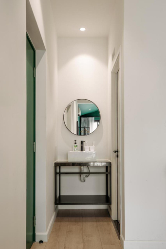 Bathroom 3, Botanist Lab Minihotel by CIRCADIAN, District 1