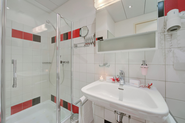 Bathroom 5, Casa Brighella Brissago With Lake View, Locarno