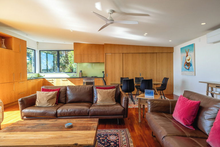 Living area 5, Hekereua Heights - Spa & Ocean Views, Auckland