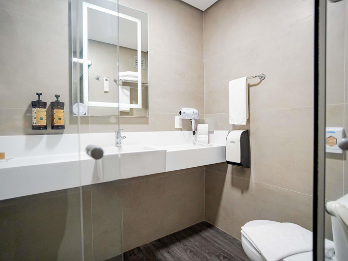 Bathroom 4, Mercure Florianópolis, Florianopolis