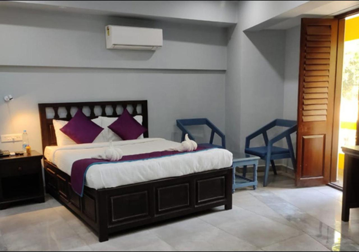 Exterior view 3, Villa Victor, Viluppuram