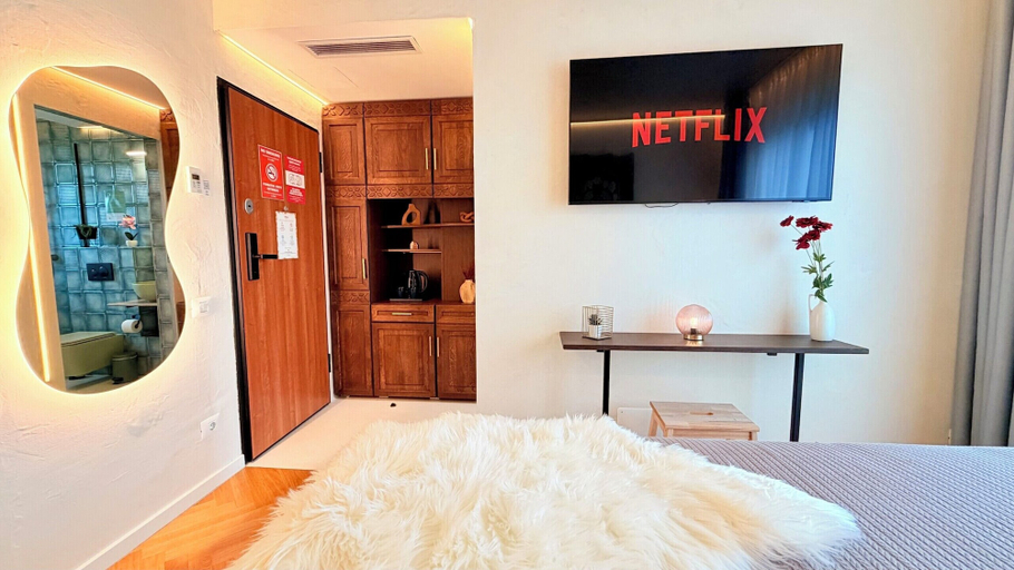 Room 4, Modern Studios Steps from Piața Romană, Municipiul Bucuresti