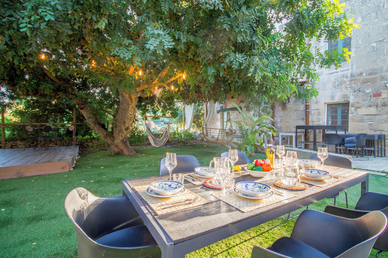Outdoor dining 4, Pool & SPA - Wellness Villa St Martin, Saint Paul's Bay