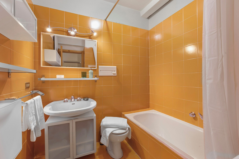 Bathroom, Studio Sansi 34 With Balcony Views, Torino