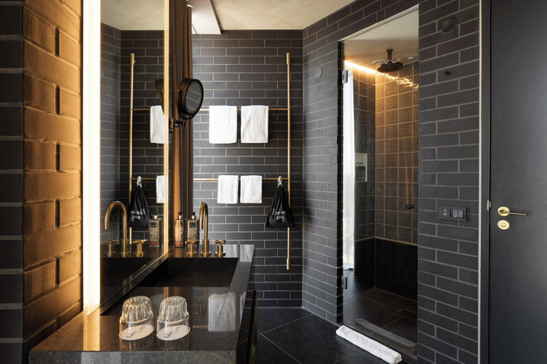 Bathroom 4, Ruby Emma Hotel Amsterdam By IHG, Amsterdam