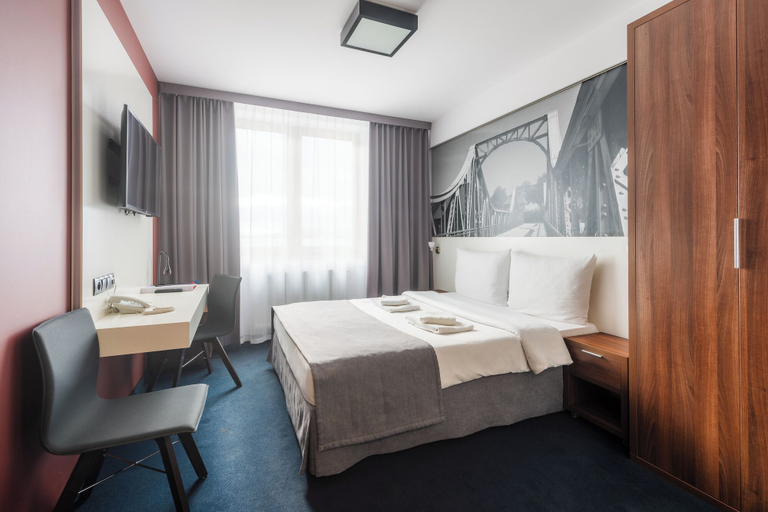 Bedroom 3, Terminal Hotel, Środa Śląska