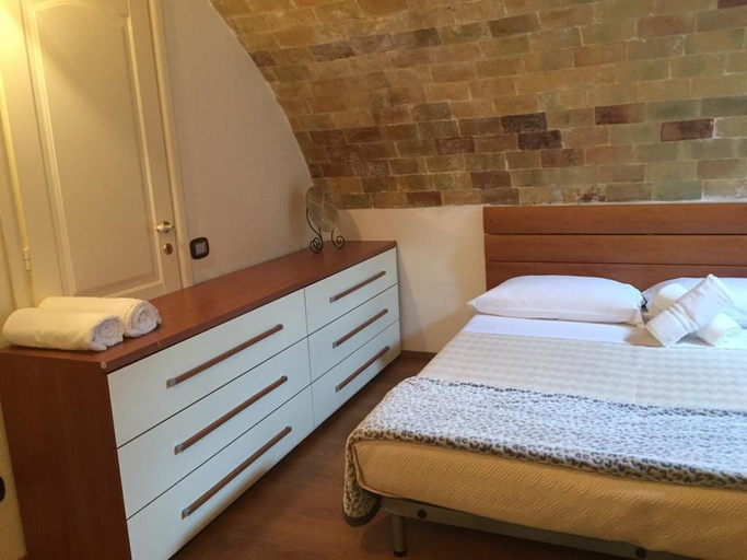 Bedroom 3, Portico dei Sassi, Matera