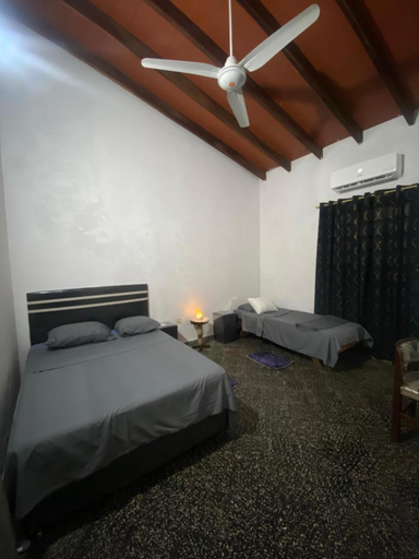 4, El Hostal de Lucy, Luque