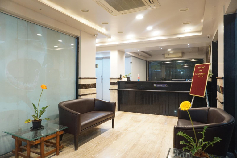 Others 3, SR Rooms, Pune