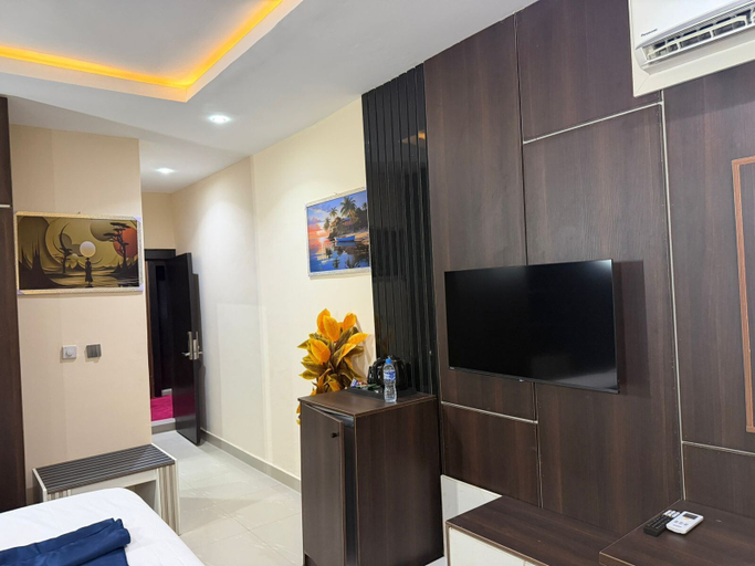 Room 2, EMIRATES STAR HOTEL, Oshimili North