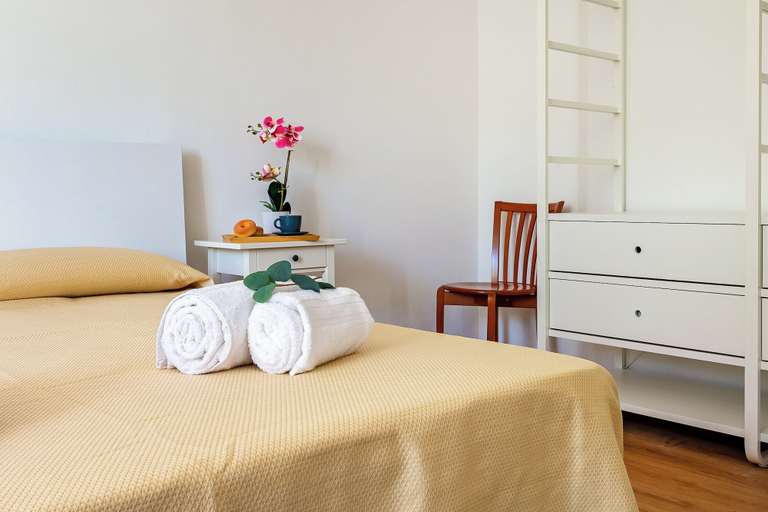 Room 4, L' Ali Apartment Near Noci old Town, Bari