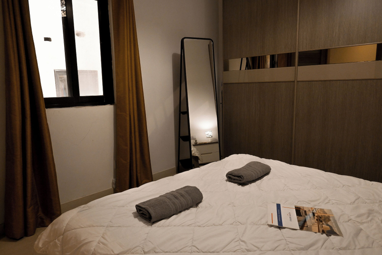 Room 5, A Sunny Seaview In Central Sliema