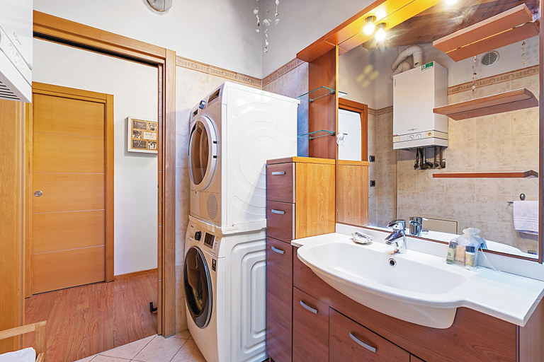 Bathroom 4, Torbole On the Moon Apartment Near Beach, Trento