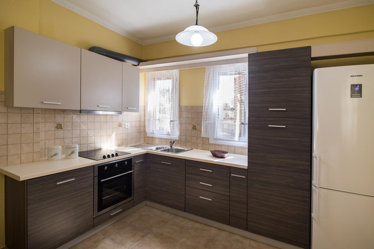 Others 5, Modern Apartment 15 mins from the town of Lefkas, Ionian Islands