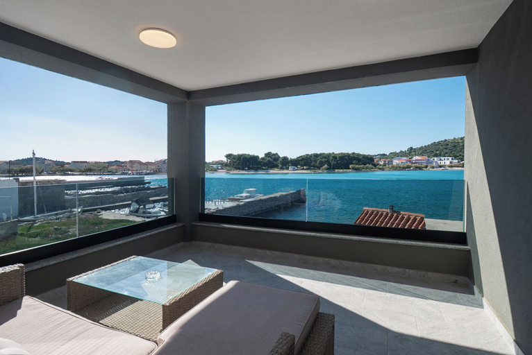 Terrace/patio 5, Apartments Villa Summertime, Murter