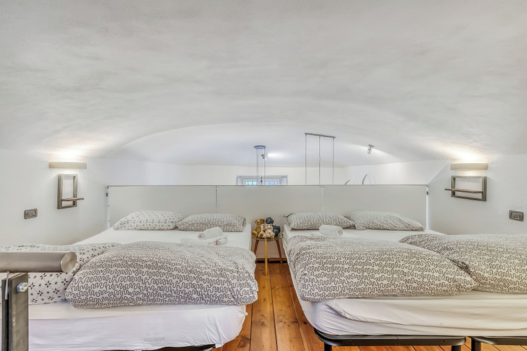 Room 2, Le Bon Bon Rose, Torino