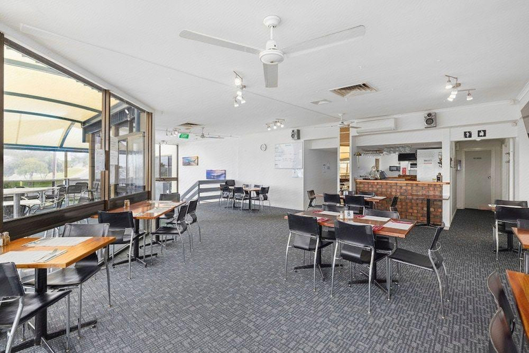 Food & Drinks, Navigators Motel Port Lincoln, Port Lincoln