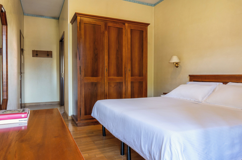 Room 3, unity bank hotel terme padova RC12, Padua