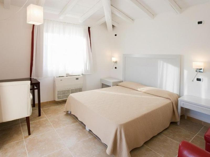 Bedroom 2, Nicolaus Prime Pool Villas - Villas Resort, Cagliari
