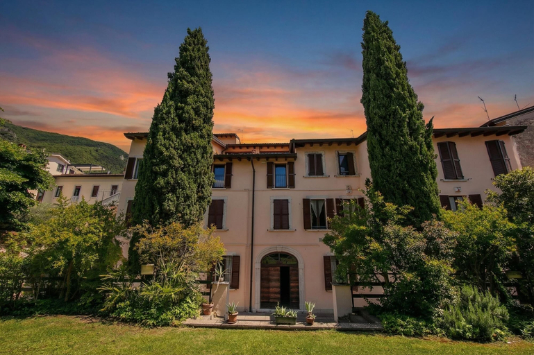 Others 3, Berny Salo: Near the Lake & Garage, Brescia