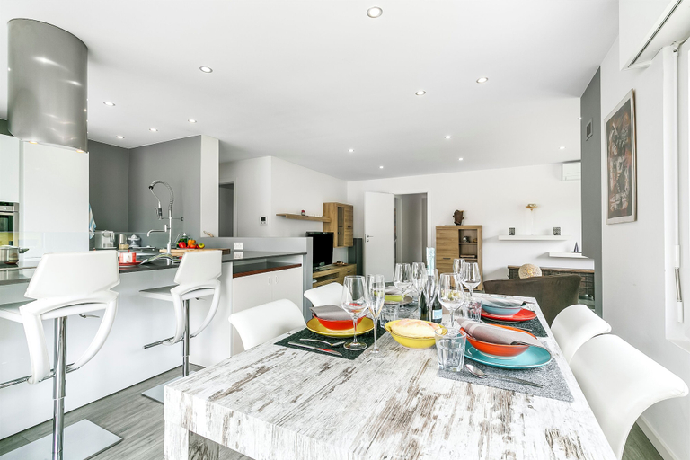 Dining 4, La Rotonda Villa with Pool and Jacuzzi, Lugano