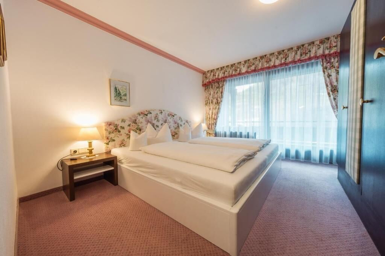 Bedroom 4, Hotel Pfeifer, Bludenz