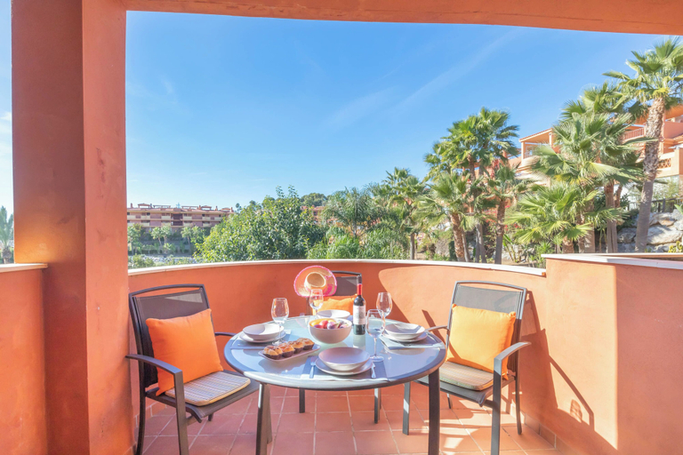 Outdoor dining 4, Reserva De Marbella, Málaga