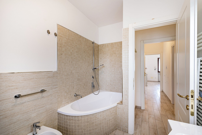 Bathroom 2, Casa al Ponte dei Marmi With Garden few Km to Sea, Lucca
