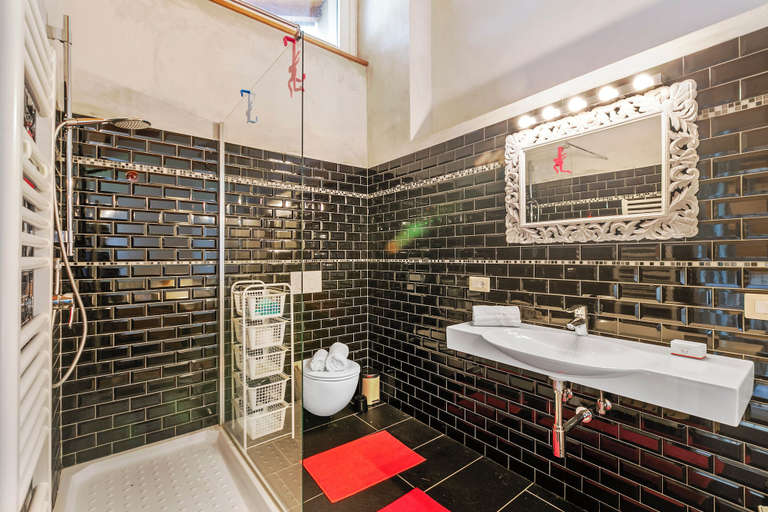 Bathroom 3, La Maison Du Lac - 50 Meters From Lake , Private Parking&bbq, Varese
